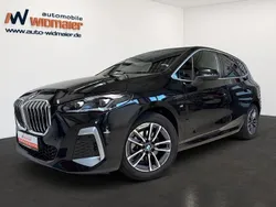Schwarz Gebraucht 2024 BMW 218 Active Tourer M Sport Van / Kleinbus | 27.990 € (Superpreis)