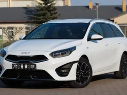 Weiß Gebraucht 2022 Kia Ceed Sportswagon GT-Line Kombi | 19.900 € (Guter Preis)