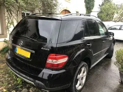 Schwarz Gebraucht 2007 Mercedes ML320 Edition 1 SUV | 8.900 € (Teuer)