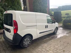 Weiß Gebraucht 2018 Opel Combo Van / Kleinbus | 6.500 € (Fairer Preis)