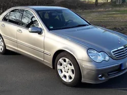 Grau Gebraucht 2007 Mercedes C200 Elegance Limousine | 3.800 € (Guter Preis)