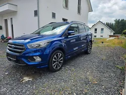 Blau Gebraucht 2018 Ford Kuga ST SUV | 14.800 € (Guter Preis)