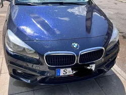 Blau Gebraucht 2017 BMW 220 Kombi | 16.800 € (Etwas zu teuer)