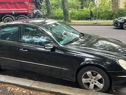 Schwarz Gebraucht 2004 Mercedes E220 Avantgarde Limousine | 2.650 € (Guter Preis)