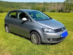 Silber Gebraucht 2011 VW Golf Plus Comfortline Van / Kleinbus | 5.800 € (Fairer Preis)