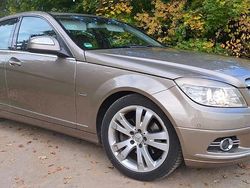 Gold Gebraucht 2007 Mercedes C220 Limousine | 5.555 € (Fairer Preis)