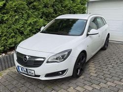 Weiß Gebraucht 2015 Opel Insignia Kombi | 9.000 € (Fairer Preis)
