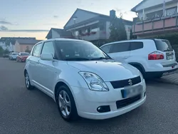 Weiß Gebraucht 2007 Suzuki Swift Kleinwagen | 2.990 € (Fairer Preis)
