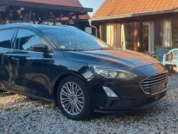 Schwarz Gebraucht 2019 Ford Focus Titanium Kombi | 9.690 € (Superpreis)