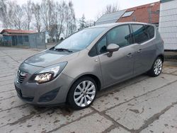 Grau Gebraucht 2011 Opel Meriva Van / Kleinbus | 3.750 € (Fairer Preis)