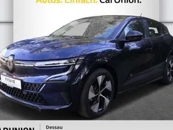 Blau Neu 2024 Renault Mégane Evolution Limousine | 33.995 €