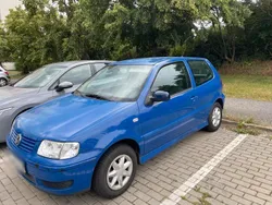 Blau Gebraucht 2001 VW Polo Kleinwagen | 800 € (Fairer Preis)