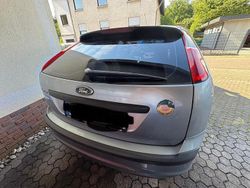 Blau Gebraucht 2006 Ford Focus Limousine | 460 € (Superpreis)