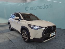 Weiß Gebraucht 2024 Toyota Corolla Hybrid Team SUV | 34.890 € (Fairer Preis)