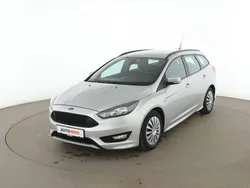 Silber Gebraucht 2016 Ford Focus ST-Line Kombi | 10.630 € (Guter Preis)
