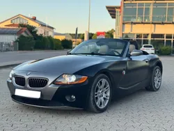Grau Gebraucht 2003 BMW Z4 Sport Line Cabrio | 3.999 €