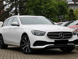Weiß Gebraucht 2023 Mercedes E300 Limousine | 33.999 € (Superpreis)