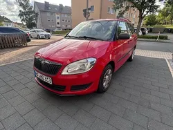 Rot Gebraucht 2010 Skoda Fabia Kombi | 1.790 € (Fairer Preis)