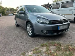 Grau Gebraucht 2009 VW Golf VI Highline Kleinwagen | 4.400 € (Fairer Preis)