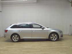 Silber Gebraucht 2020 Skoda Superb Kombi | 16.450 € (Guter Preis)