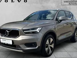 Grau Gebraucht 2021 Volvo XC40 Momentum SUV | 27.990 € (Fairer Preis)