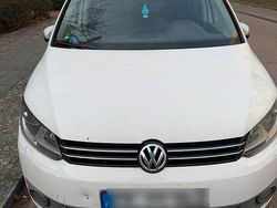 Weiß Gebraucht 2010 VW Touran Van / Kleinbus | 5.600 € (Fairer Preis)