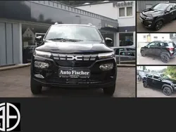 Astralschwarz Gebraucht 2022 Dacia Spring Essentiel Kleinwagen | 15.950 €