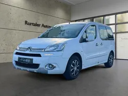 Weiß Gebraucht 2015 Citroën Berlingo SELECTION Van / Kleinbus | 5.499 € (Guter Preis)