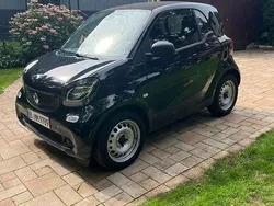 Schwarz Gebraucht 2019 Smart ForTwo Coupé Coupé | 10.900 € (Guter Preis)