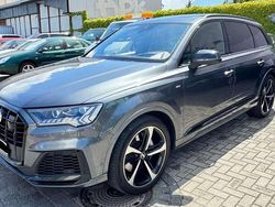 Grau Gebraucht 2020 Audi Q7 S-Line SUV | 43.000 € (Teuer)