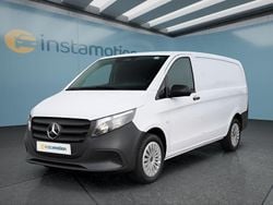Weiß Gebraucht 2024 Mercedes Vito Van / Kleinbus | 34.899 € (Etwas zu teuer)