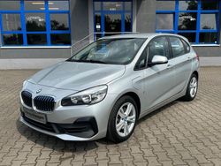 Silber Gebraucht 2018 BMW 225 Active Tourer Advantage Van / Kleinbus | 15.500 € (Fairer Preis)