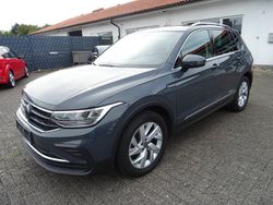 Grau Gebraucht 2023 VW Tiguan Move SUV | 21.750 € (Guter Preis)