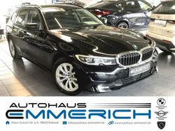 Schwarz Gebraucht 2021 BMW 320 Advantage Kombi | 24.900 € (Fairer Preis)