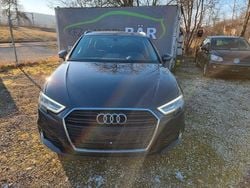 Blau Gebraucht 2019 Audi A3 Sportback g-tron Sport Kleinwagen | 19.700 €
