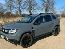 Grau Gebraucht 2023 Dacia Duster SUV | 23.800 € (Fairer Preis)
