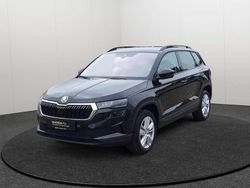 Blackmagic perleffekt Gebraucht 2024 Skoda Karoq Selection SUV | 43.700 €