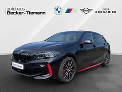 Saphirschwarz Gebraucht 2024 BMW 128 Comfort Edition Limousine | 33.606 € (Guter Preis)