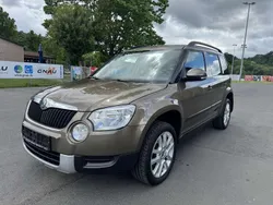 Matobraun metallic Gebraucht 2011 Skoda Yeti Plus Edition SUV | 4.900 € (Guter Preis)