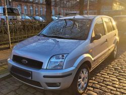 Silber Gebraucht 2004 Ford Fusion Ambiente Limousine | 2.750 € (Etwas zu teuer)