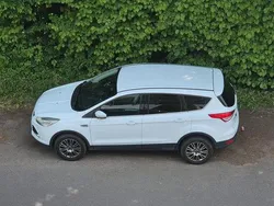 Weiß Gebraucht 2014 Ford Kuga SYNC Edition SUV | 7.500 € (Guter Preis)