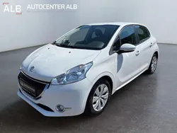 Weiß Gebraucht 2013 Peugeot 208 Active Kleinwagen | 5.490 € (Fairer Preis)