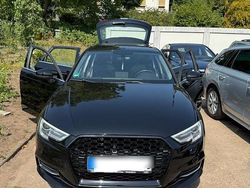 Schwarz Gebraucht 2017 Audi A3 Sportback Ambiente Limousine | 18.500 € (Etwas zu teuer)
