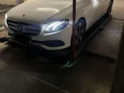 Weiß Gebraucht 2018 Mercedes E220 Avantgarde Limousine | 26.500 € (Fairer Preis)