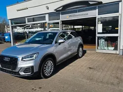 Silber Gebraucht 2018 Audi Q2 Design SUV | 17.990 € (Guter Preis)