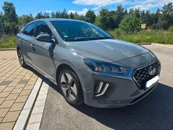 Grau Gebraucht 2020 Hyundai Ioniq Premium Limousine | 17.398 € (Fairer Preis)