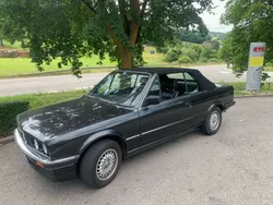 Schwarz Gebraucht 1990 BMW 320 Cabriolet Sport Line Cabrio | 18.900 €