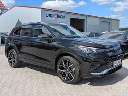 Schwarz Gebraucht 2025 VW Tiguan R-line SUV | 46.950 € (Fairer Preis)