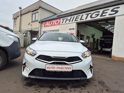 Weiß Neu 2026 Kia Ceed Kleinwagen | 24.500 € (Fairer Preis)