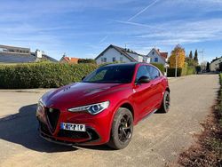 Rot Gebraucht 2021 Alfa Romeo Stelvio Quadrifoglio SUV | 61.999 € (Teuer)